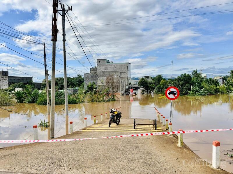 Khu vực Ayun Pa ngập nước sau bão số 13.