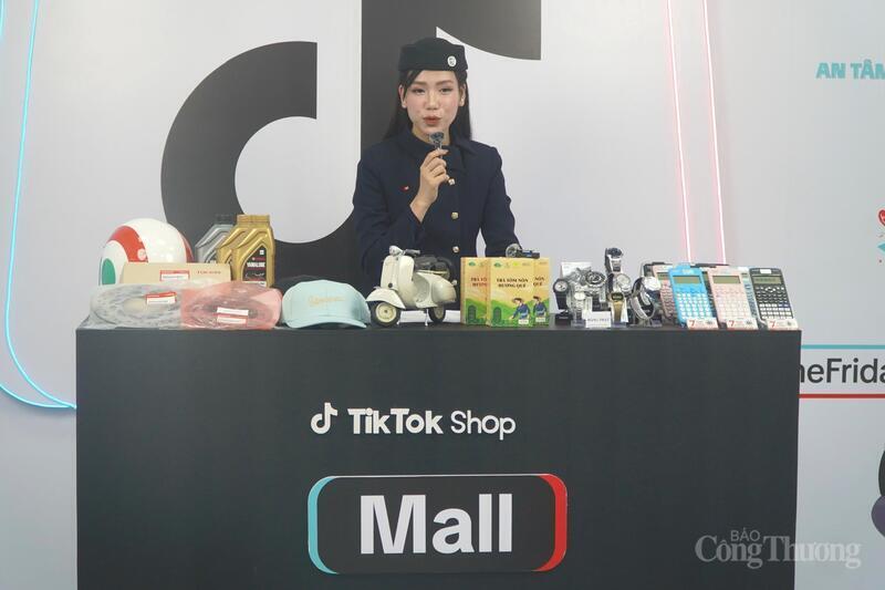 Sản phẩm OCOP 5 sao Trà tôm nõn Hương Quê xuất hiện trên phiên Mega Live của TikTok Shop trong khuôn khổ chương trình Online Friday 2025.