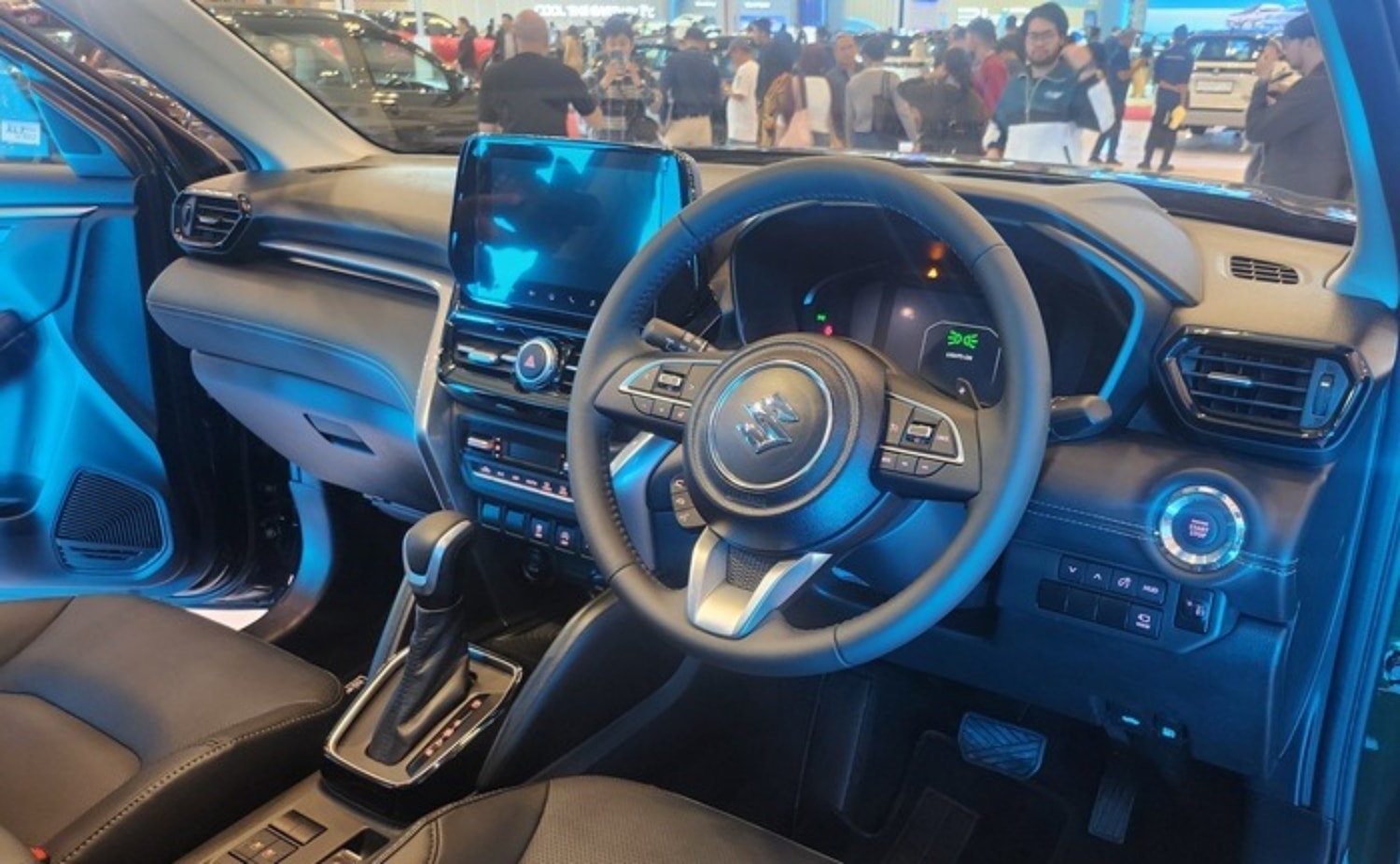 Một số nâng cấp mới chủ yếu nằm trong khoang cabin - Ảnh: Carmudi