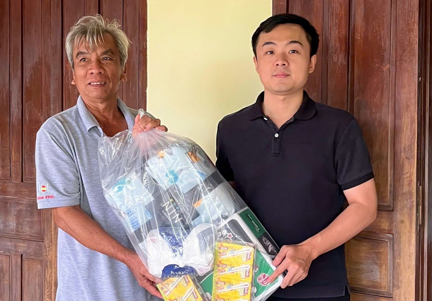 Khi những tấm lòng PETROSETCO cùng hòa nhịp sẻ chia Những tấm lòng PETROSETCO cùng hòa nhịp sẻ chia