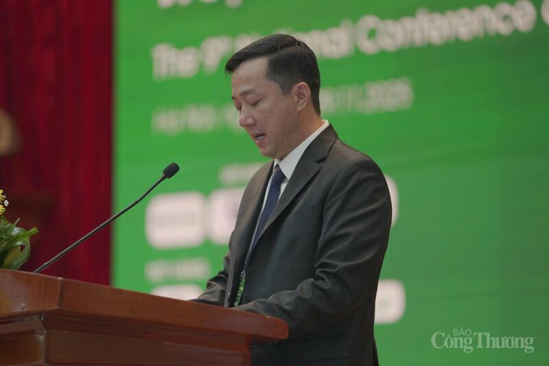 Ông Vương Thành Chung - Phó Cục trưởng Cục Hoá chất phát biểu tại Hội nghị Hoá học toàn quốc 2025. Ảnh: NH.