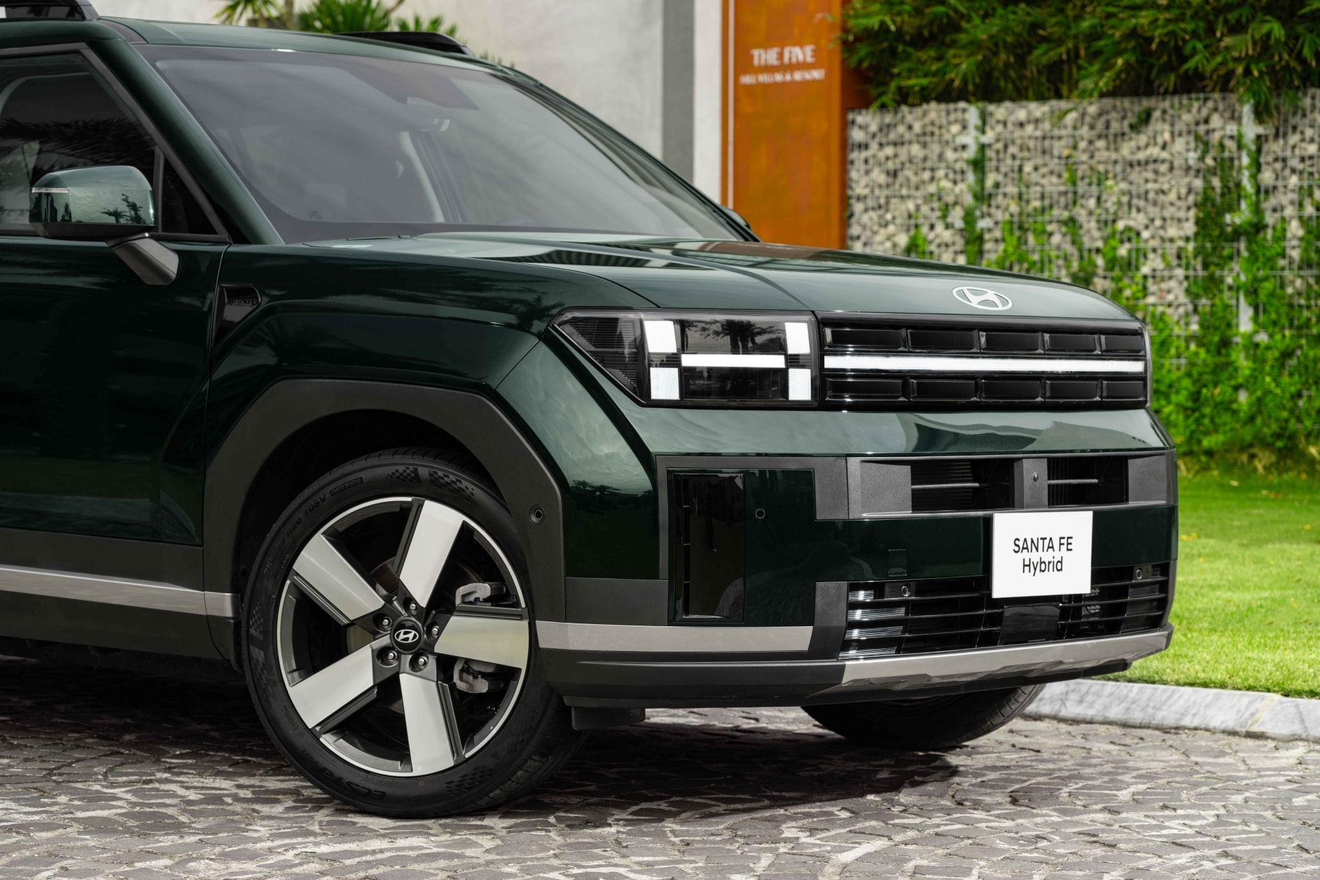 Hyundai Santa Fe Hybrid - 11