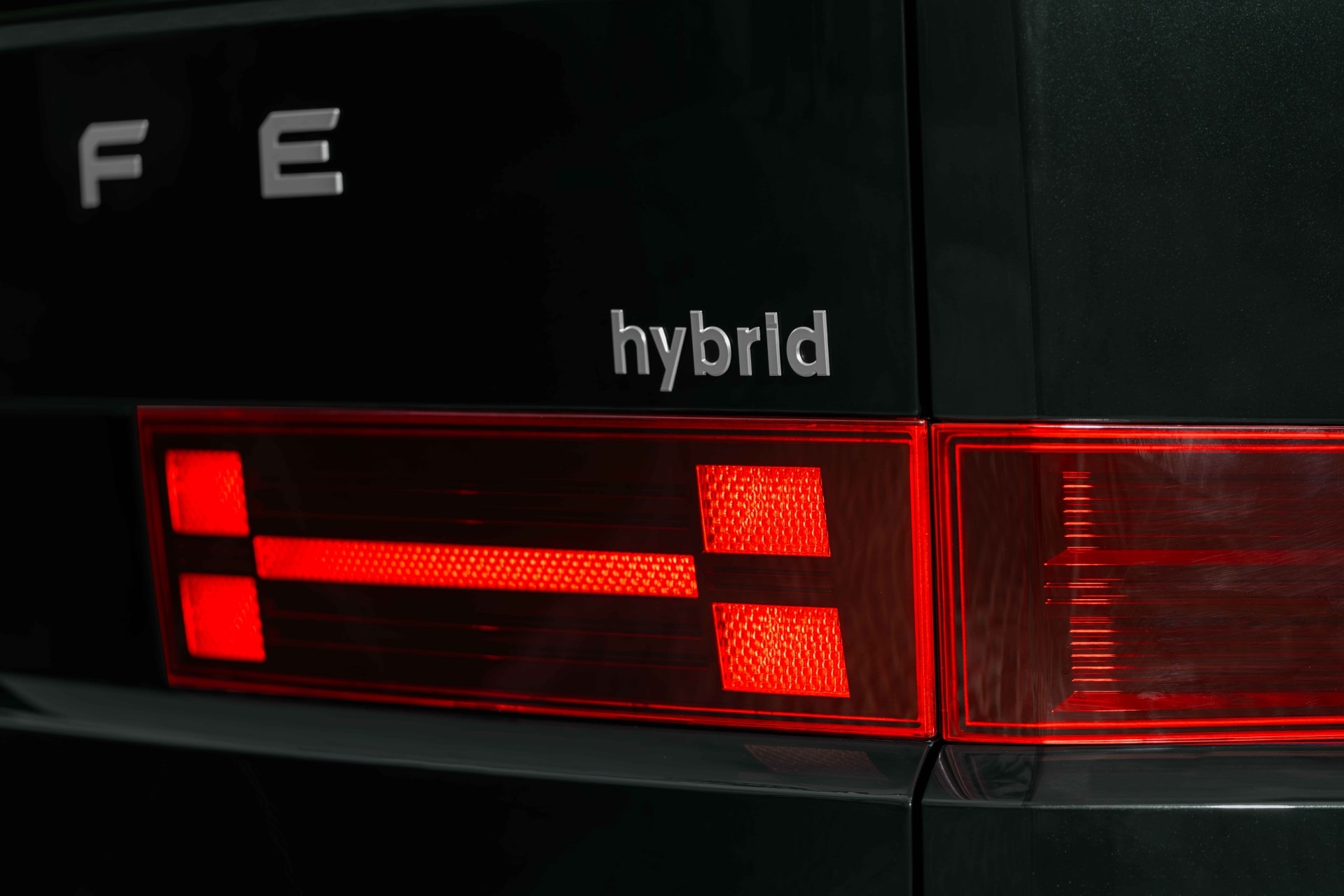 Hyundai Santa Fe Hybrid - 10