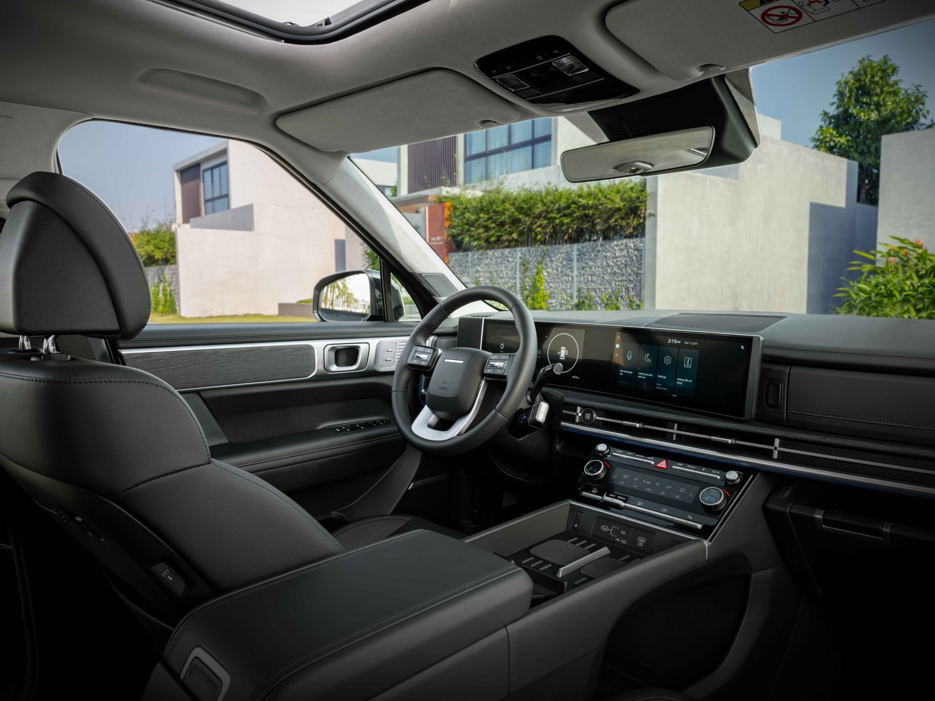 Khoang lái Santa Fe Hybrid tuân theo nguyên lý HMI - Ảnh: HTV