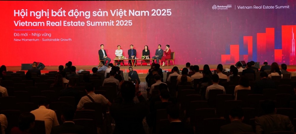 Chung cư và nhà riêng lẻ dẫn dắt thị trường bất động sản năm 2025