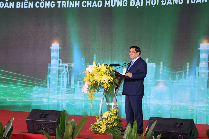 Thủ tướng Chính phủ Phạm Minh Chính phát biểu tại Lễ khánh thành cụm nhà máy điện khí LNG Nhơn Trạch 3 & Nhơn Trạch 4. Ảnh: Hoàng Chiến.