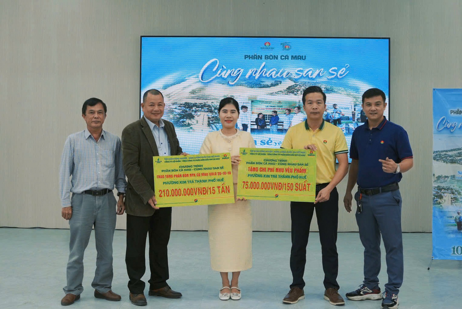 Phân bón Cà Mau đồng hành cùng Kim Trà (Huế) hồi phục sau 4 đợt ngập lụt