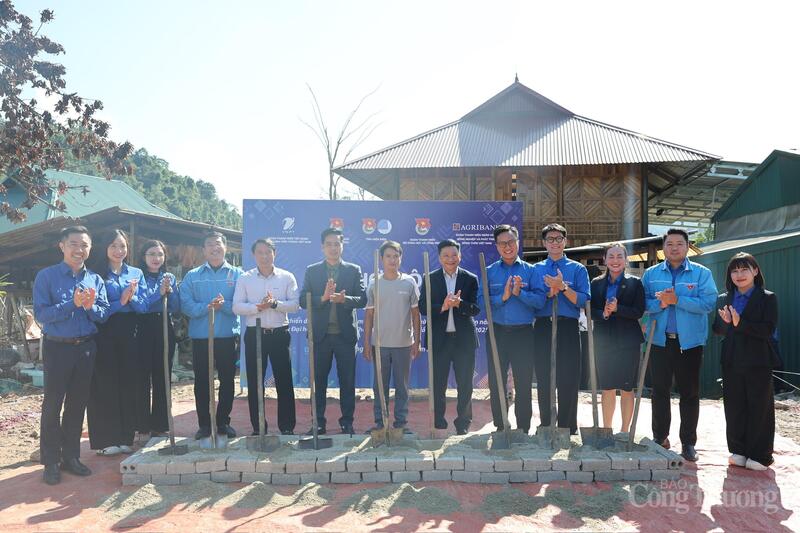 Khởi công công trình “Ngôi nhà yêu thương” dành cho gia đình chính sách, hoàn cảnh khó khăn. Ảnh: Quỳnh Trang