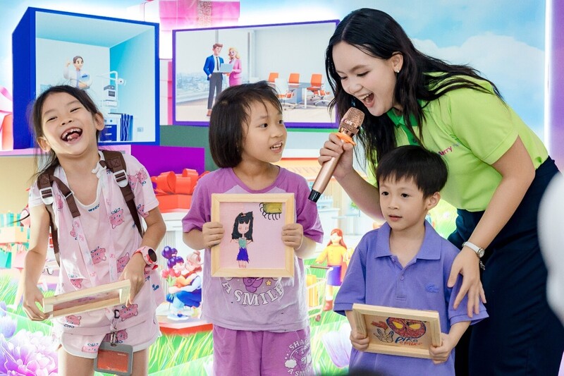 Bùng nổ niềm vui trong 4 ngày khai trương Merry Plaza Richmond   - 3