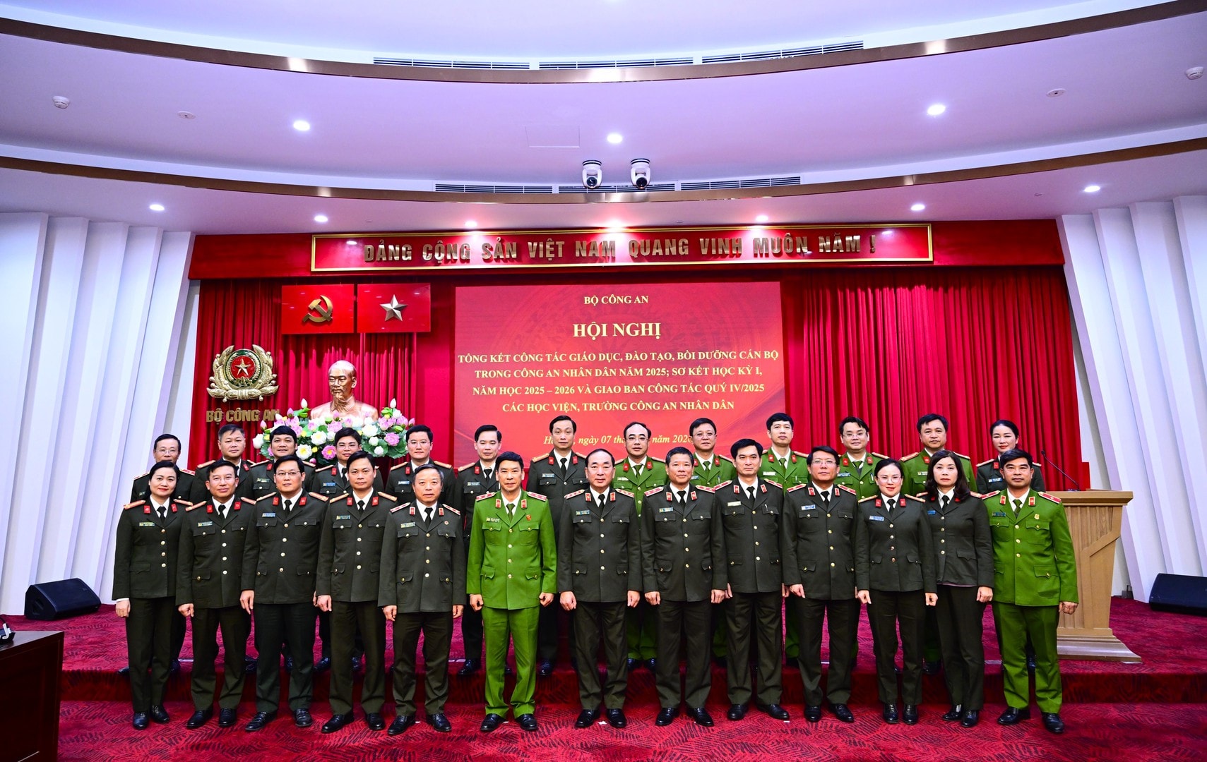 Các đại biểu dự Hội nghị tổng kết công tác giáo dục, đào tạo CAND
