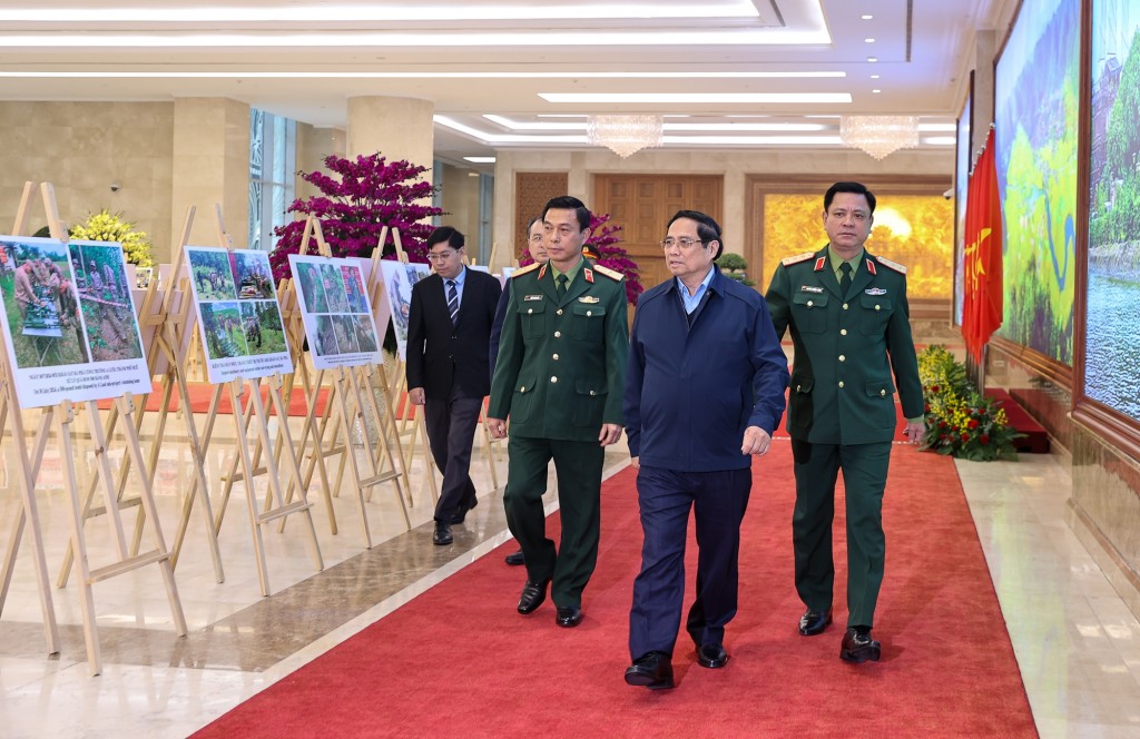 Thủ tướng Phạm Minh Chính tới dự Hội nghị tổng kết Chương trình hành động quốc gia khắc phục hậu quả bom mìn sau chiến tranh giai đoạn 2010-2025 và định hướng nhiệm vụ giai đoạn tiếp theo - Ảnh: VGP/Nhật Bắc