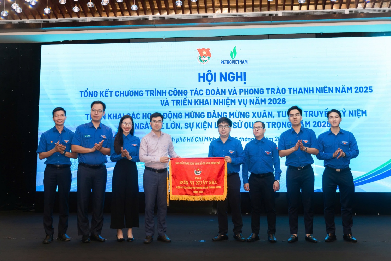 Tuổi trẻ Petrovietnam tự hào, vững tin theo Đảng trong giai đoạn phát triển mới Tuổi trẻ Petrovietnam tự hào, vững tin theo Đảng trong giai đoạn phát triển mới