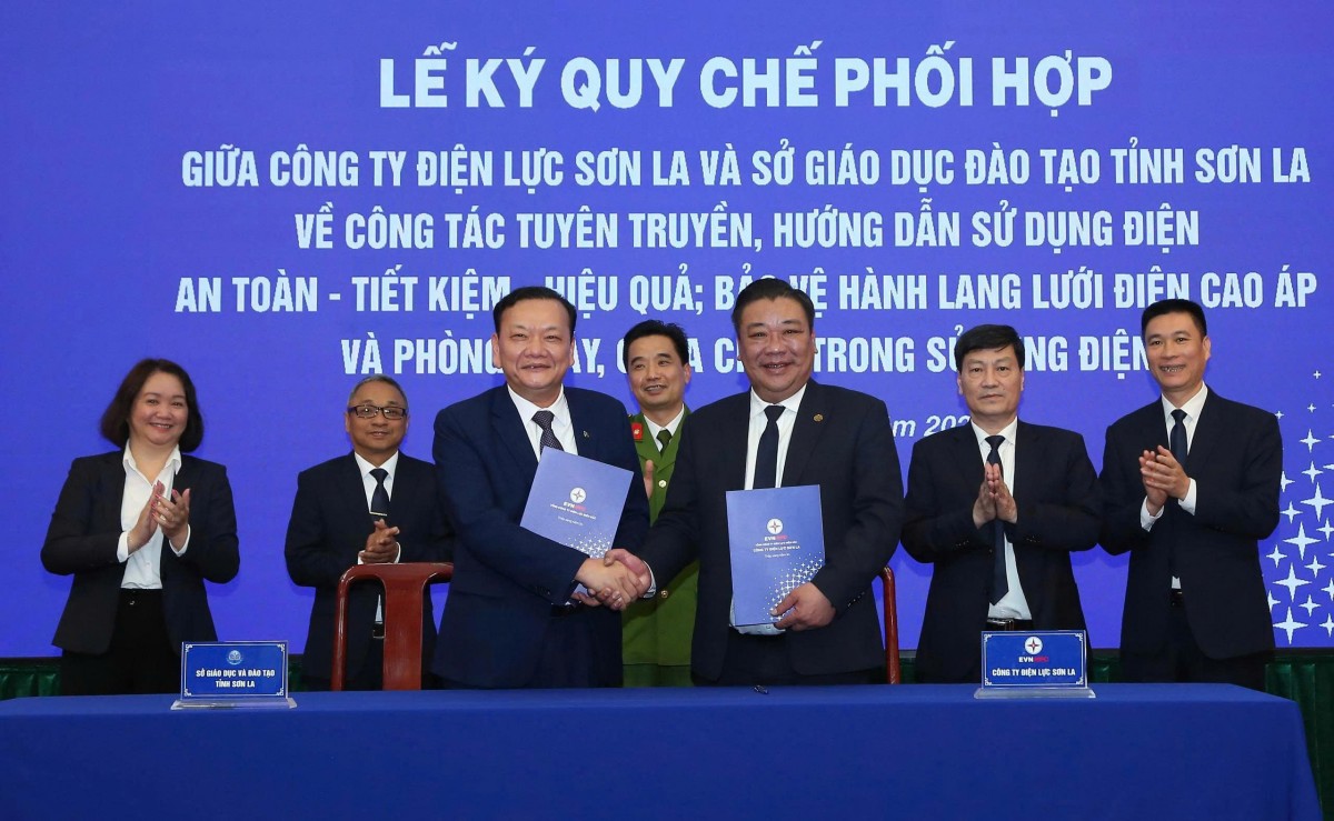 PC Sơn La đẩy mạnh tuyên truyền sử dụng điện an toàn tại khu dân cư PC Sơn La đẩy mạnh tuyên truyền sử dụng điện an toàn tại khu dân cư