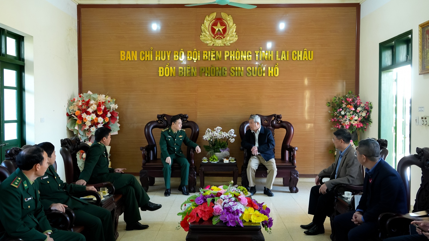 Petrovietnam sẻ chia nơi biên cương, tiếp thêm niềm tin cho cán bộ, chiến sĩ giữ đất trời Tổ quốc