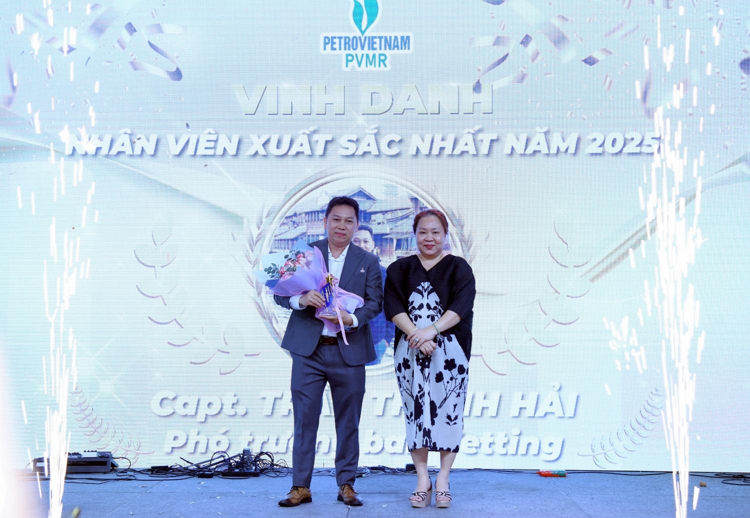 “Xuân gắn kết – Tết nghĩa tình” PVMR năm 2026: Ấm áp nghĩa tình, trọn vẹn Tết đoàn viên “Xuân gắn kết - Tết nghĩa tình” PVMR năm 2026: Ấm áp nghĩa tình, trọn vẹn Tết đoàn viên