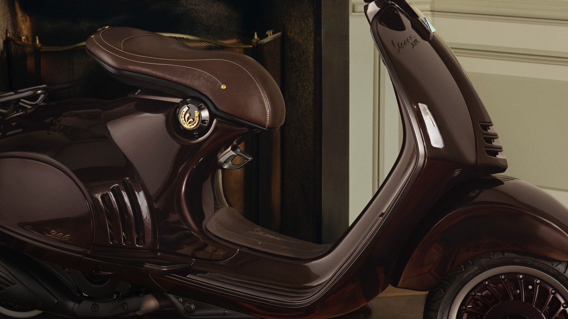 Các chi tiết được chế tác thủ công - Ảnh: Piaggio