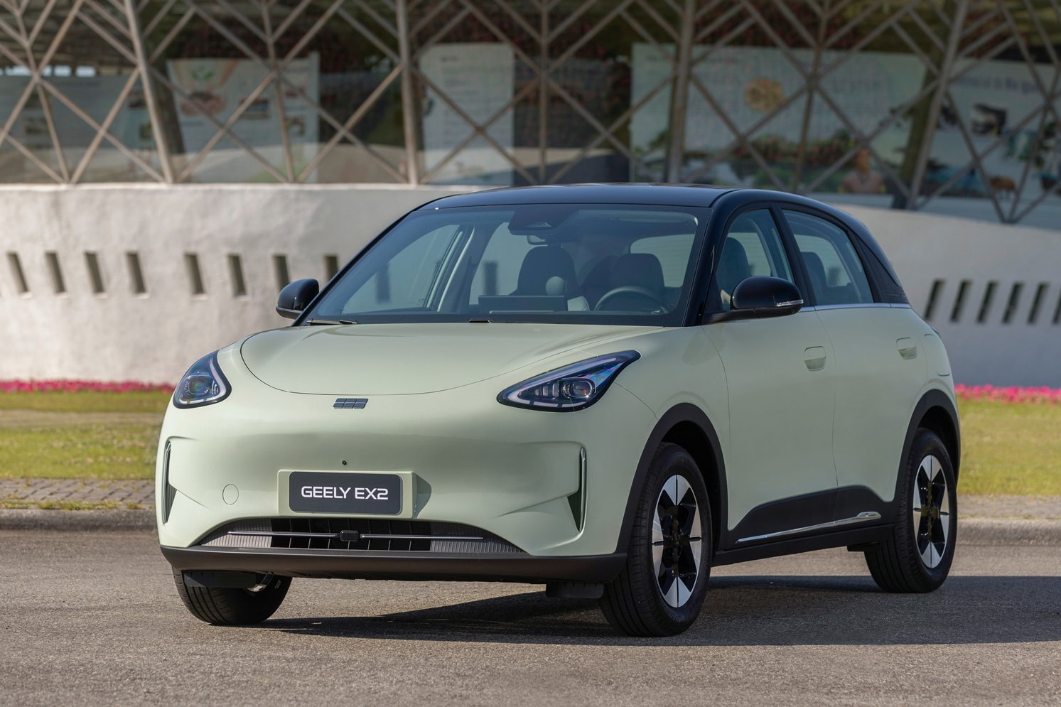 Mẫu xe Geely EX2 tại thị trường ngoài Trung Quốc - Ảnh: Geely