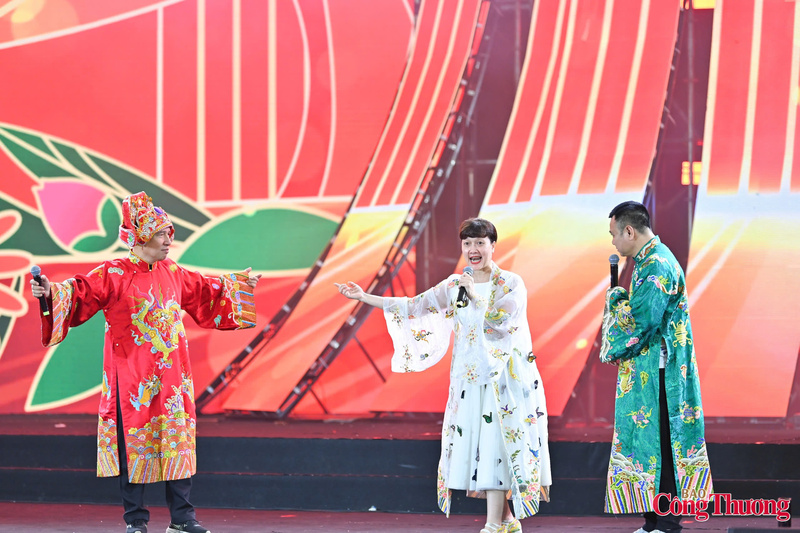 Phó Thủ tướng Bùi Thanh Sơn dự tổng duyệt Lễ bế mạc Hội chợ Mùa Xuân - 3