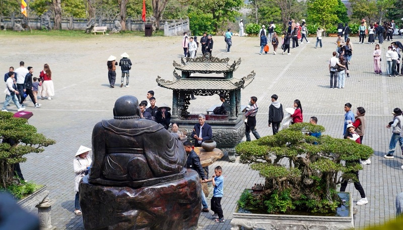 Trong 7 ngày nghỉ Tết Nguyên đán 2026 (từ 14/2 đến 20/2), tỉnh Ninh Bình đón hơn 1.851.000 lượt khách. Ảnh: Chùa Bái Đính