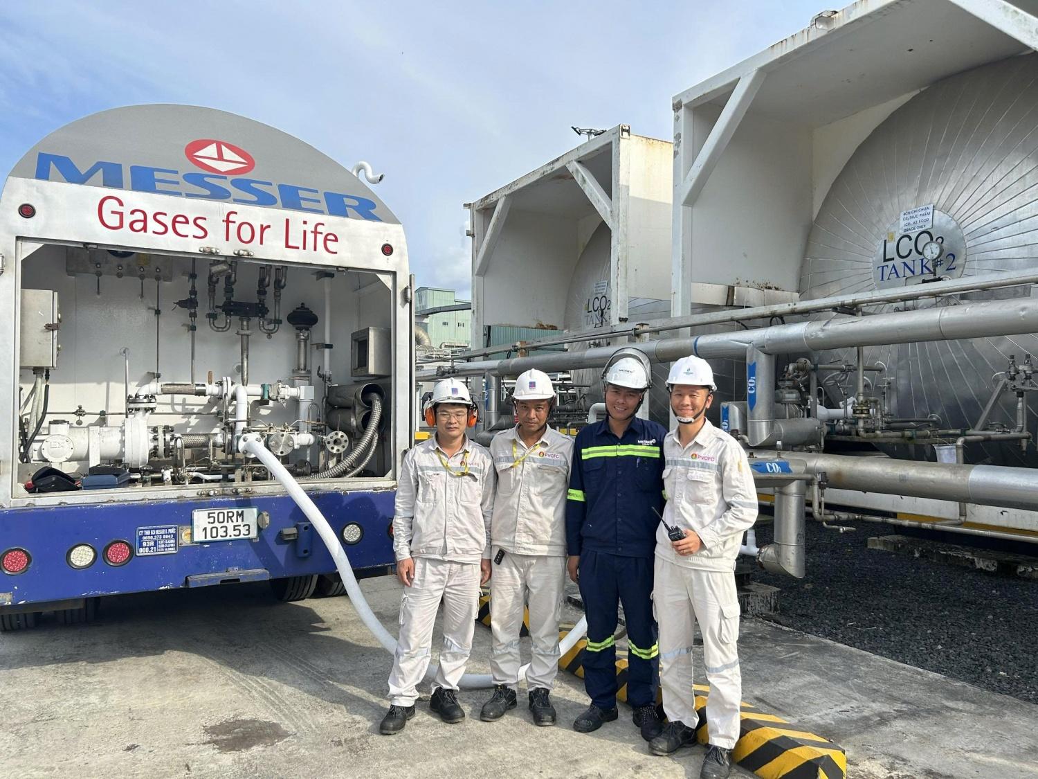 PVCFC mở rộng chuỗi giá trị bằng CO2 thực phẩm, hoàn thiện cấu trúc sản phẩm đa trụ cột PVCFC mở rộng chuỗi giá trị bằng CO2 thực phẩm, hoàn thiện cấu trúc sản phẩm đa trụ cột