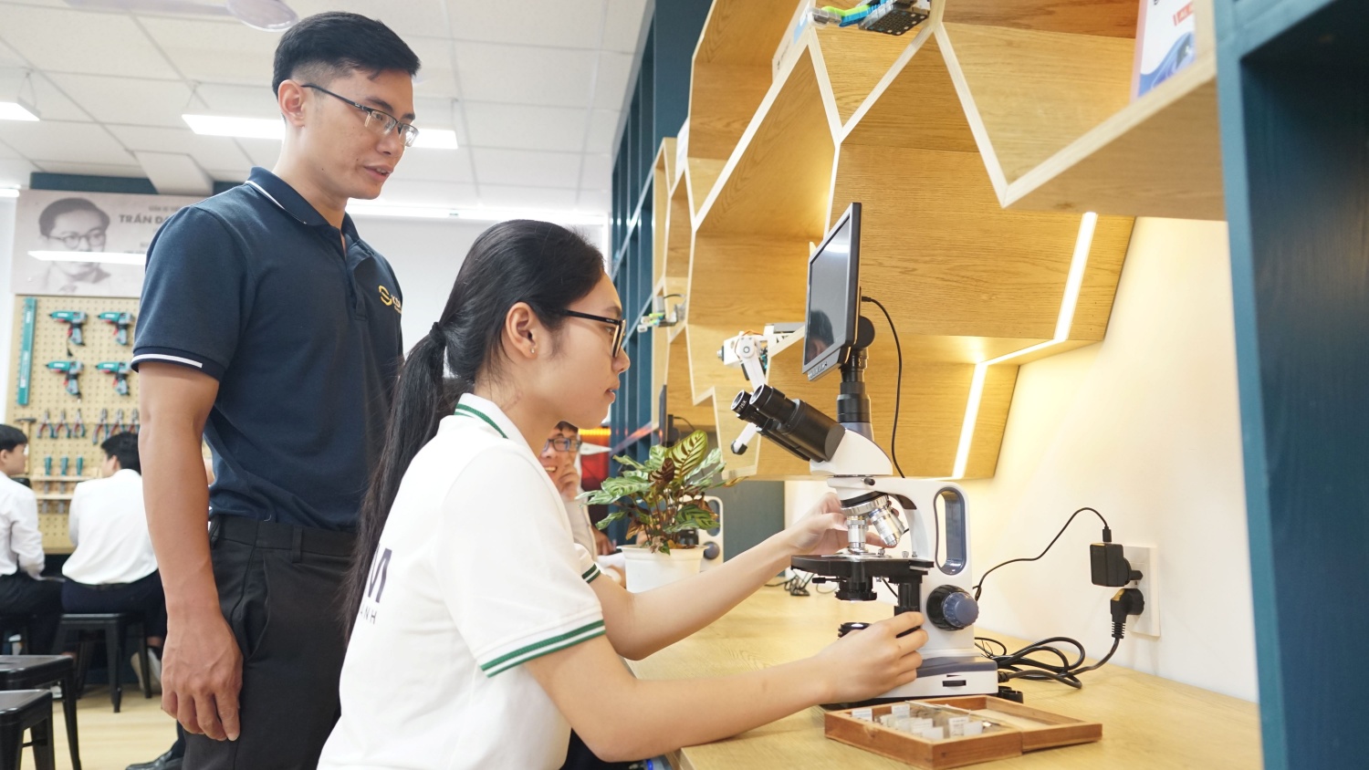 Petrovietnam đồng hành cùng TP Hồ Chí Minh trong đổi mới giáo dục Petrovietnam đồng hành đổi mới giáo dục tại TP Hồ Chí Minh