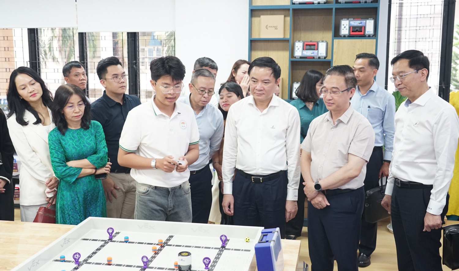 Petrovietnam đồng hành cùng TP Hồ Chí Minh trong đổi mới giáo dục Petrovietnam đồng hành đổi mới giáo dục tại TP Hồ Chí Minh