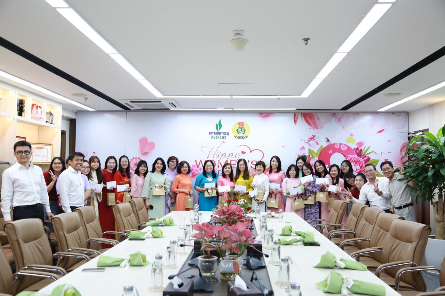 PVTrans rộn ràng các hoạt động chào mừng ngày 8/3