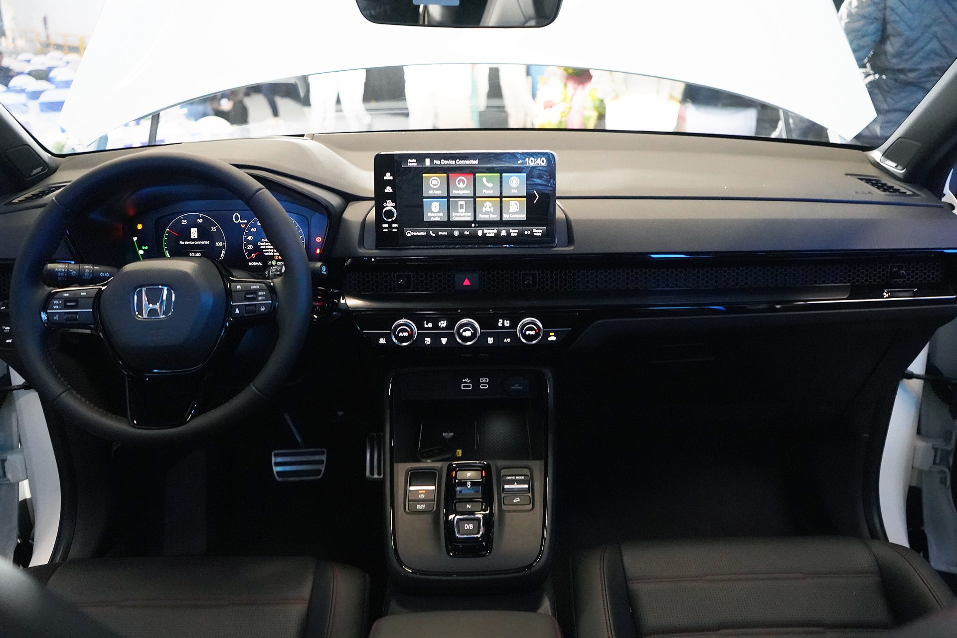 Nội thất phiên bản Honda CR-V e:HEV 2026 lắp ráp trong nước.