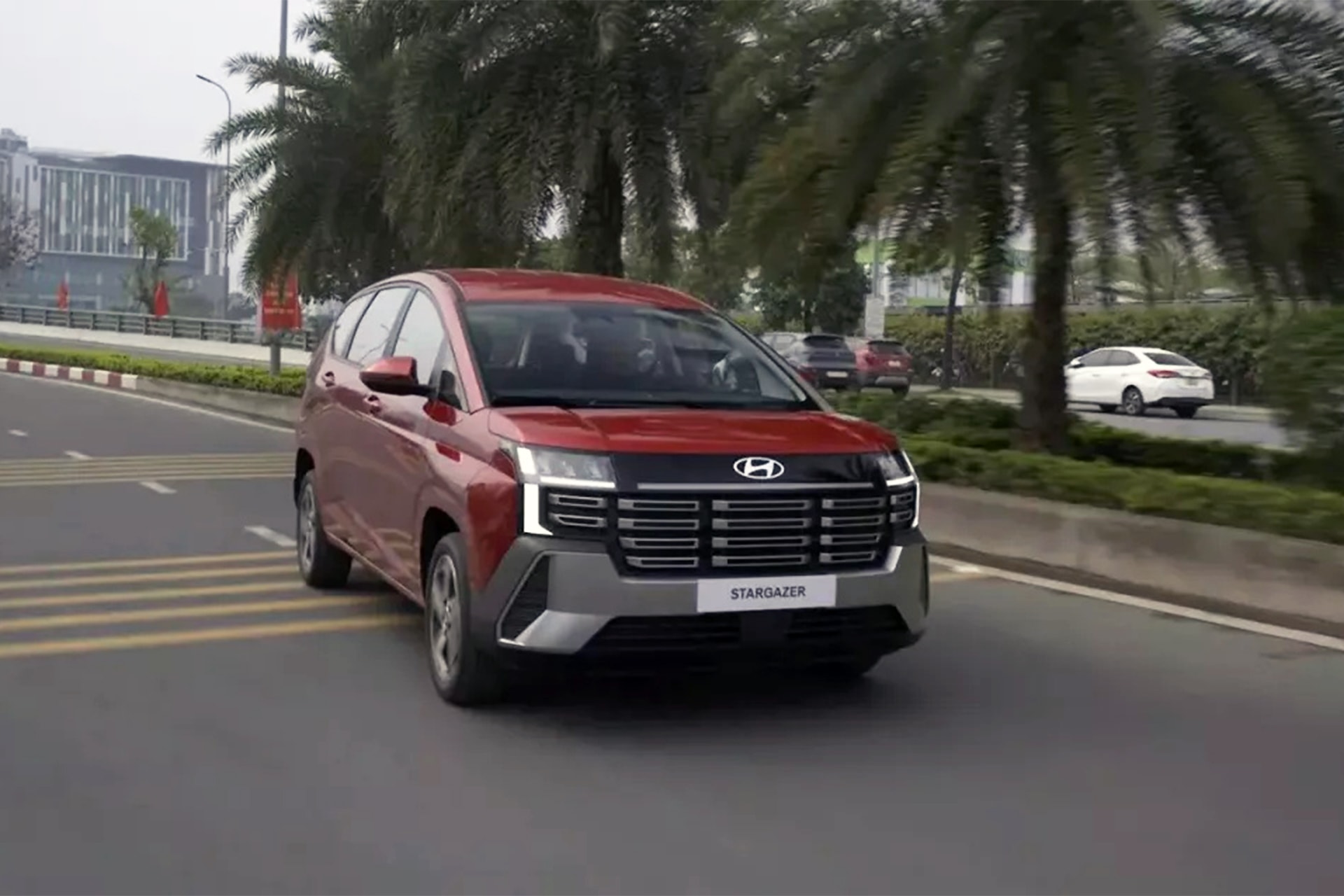 Hyundai Stargazer 2026 liên tiếp xuất hiện trên đường phố Hà Nội những ngày gần đây - Ảnh: MXH