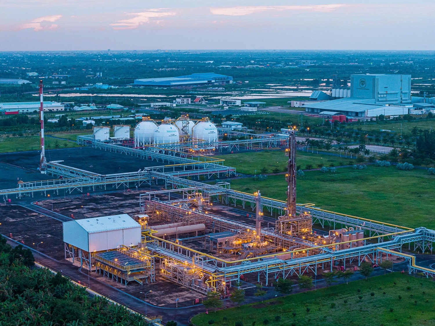 PV GAS đồng hành cùng Bộ Công an tặng 500 căn nhà cho đồng bào khó khăn, gia đình chính sách tại Cà Mau PV GAS đồng hành cùng Bộ Công an tặng 500 căn nhà cho đồng bào khó khăn, gia đình chính sách tại Cà Mau