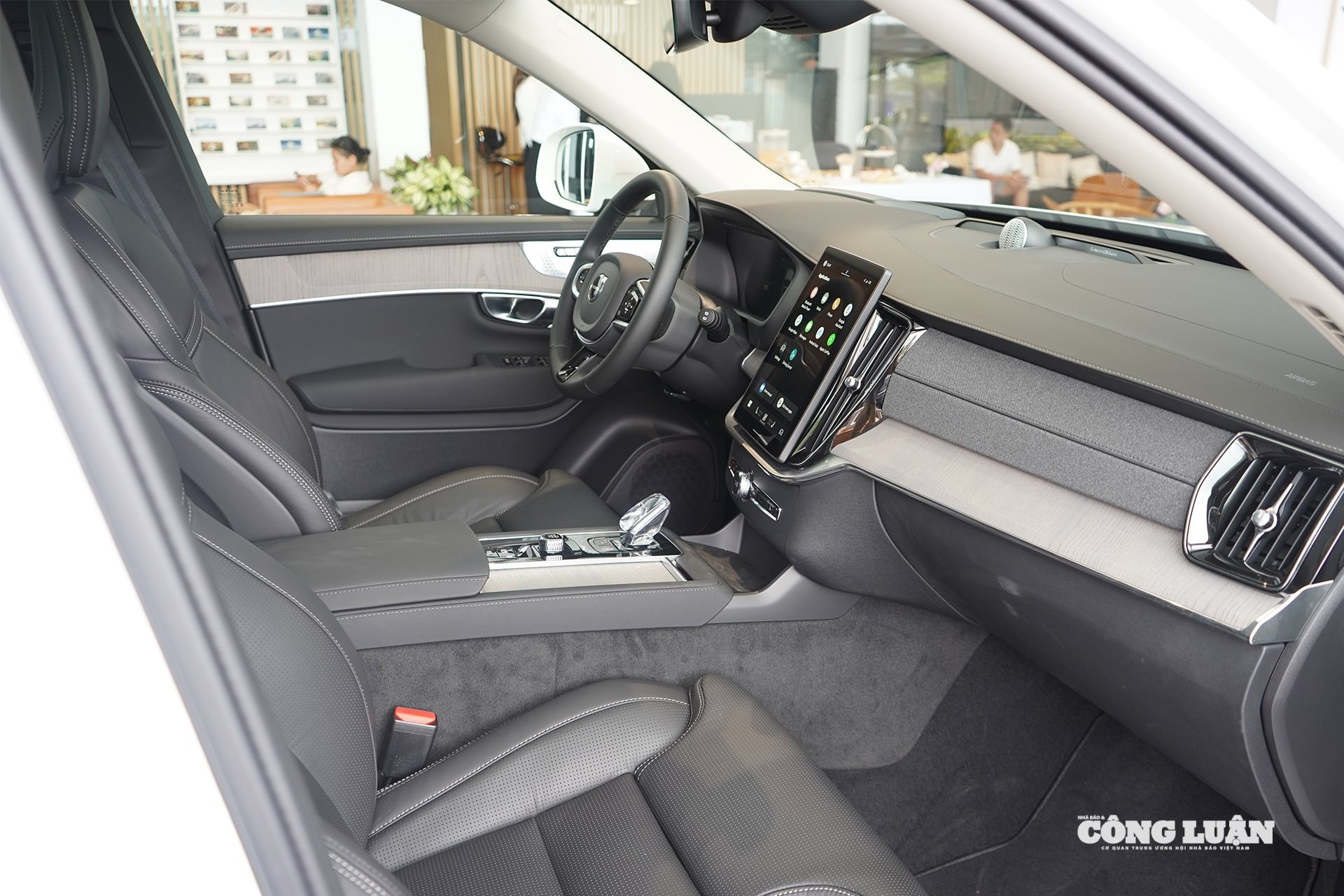 Volvo XC90 B5 2026 - 14