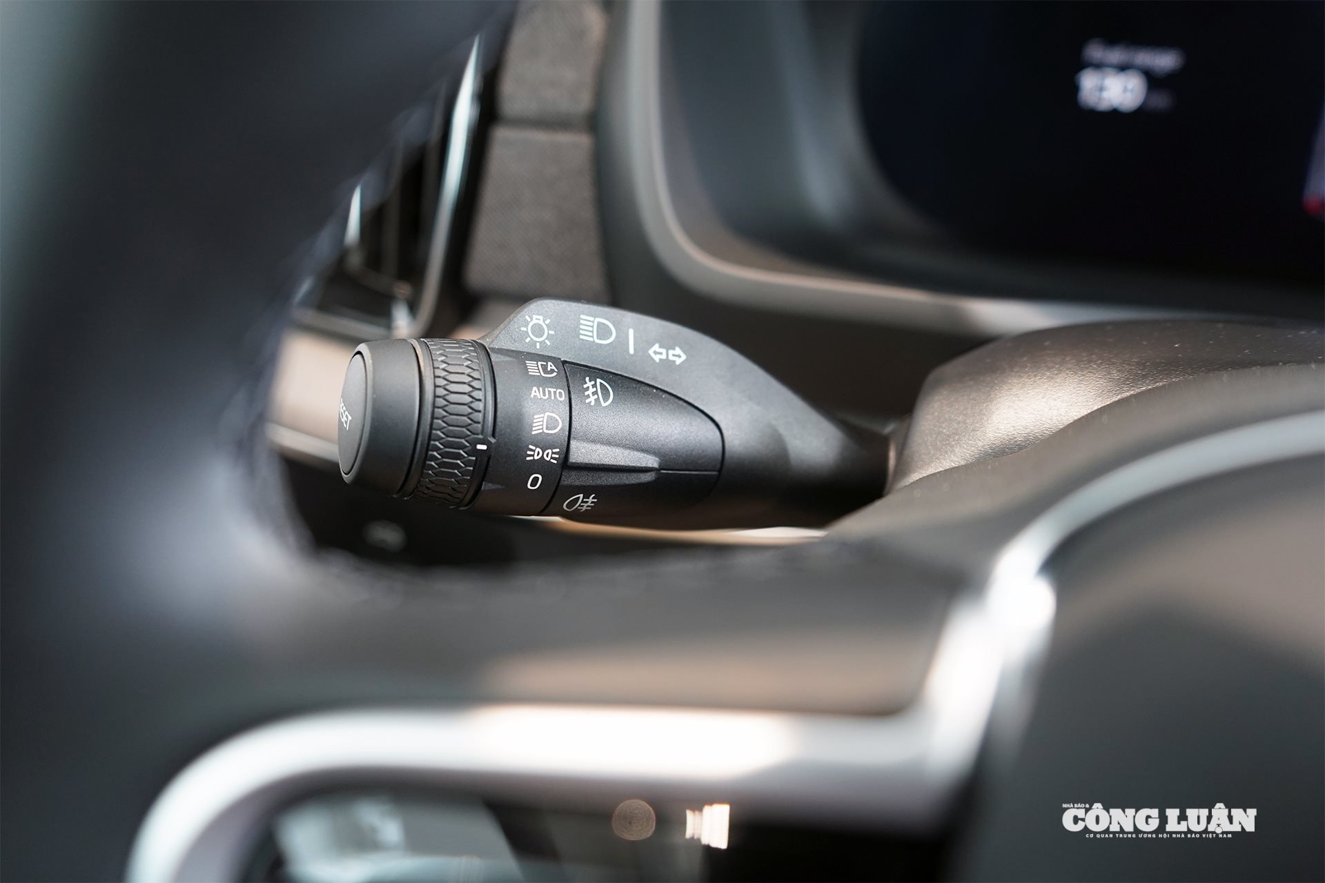 Volvo XC90 B5 2026 - 29