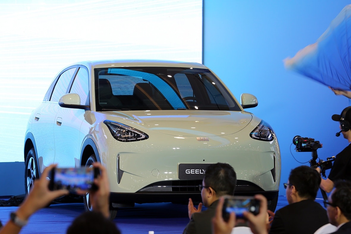 Mẫu xe Geely EX2 có mức giá bán lẻ thấp hơn một số đối thủ song gặp bất lợi về xuất xứ, thương hiệu và đặc biệt là hạ tầng sạc - Ảnh: Việt Hưng