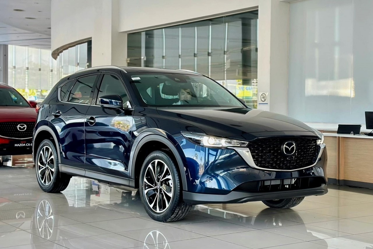 Phiên bản tiêu chuẩn Mazda CX-5 Deluxe hiện có giá thực tế tại đại lý dưới 700 triệu đồng - Ảnh: Đại lý
