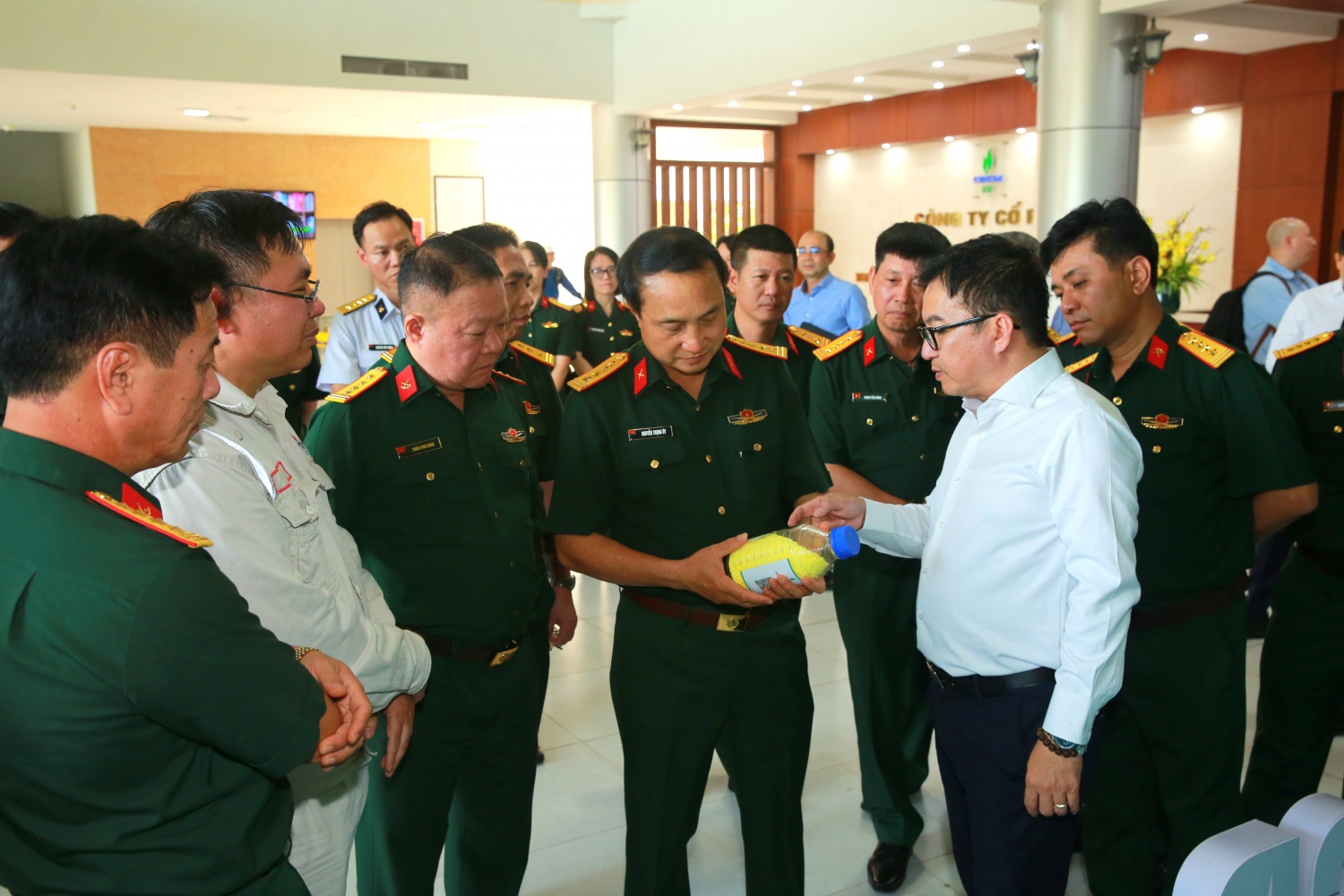 BSR và MIPECO tăng cường hợp tác trong bảo đảm an ninh năng lượng và an ninh quốc phòng BSR và MIPECO tăng cường hợp tác trong bảo đảm an ninh năng lượng và an ninh quốc phòng