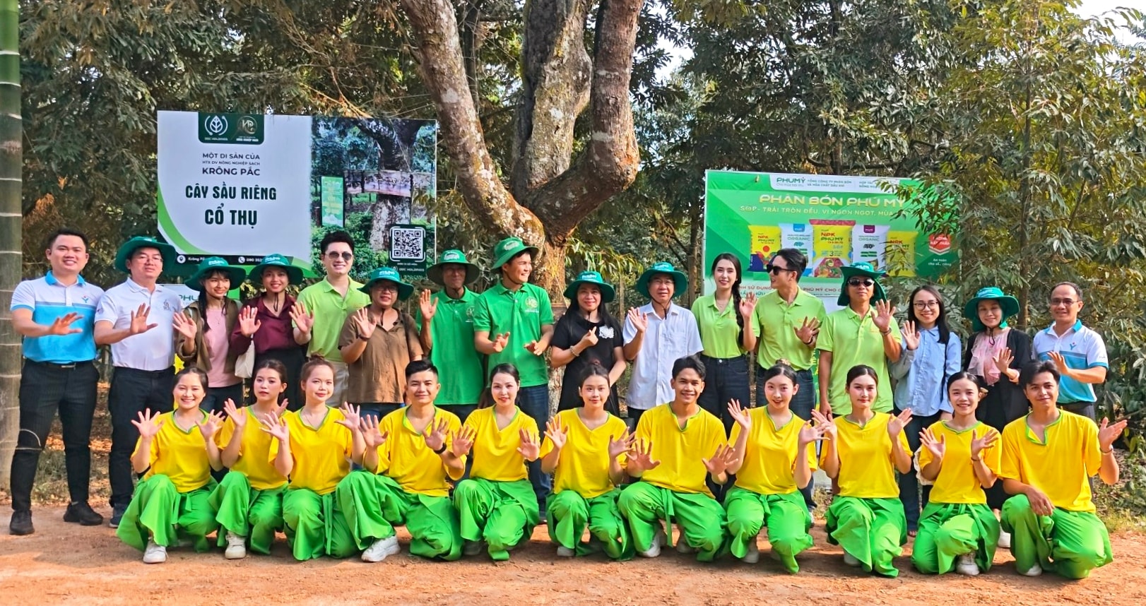 Phú Mỹ đồng hành cùng Lễ Hội Sầu riêng, khởi đầu bằng trải nghiệm quy trình “Thụ phấn hoa sầu riêng”