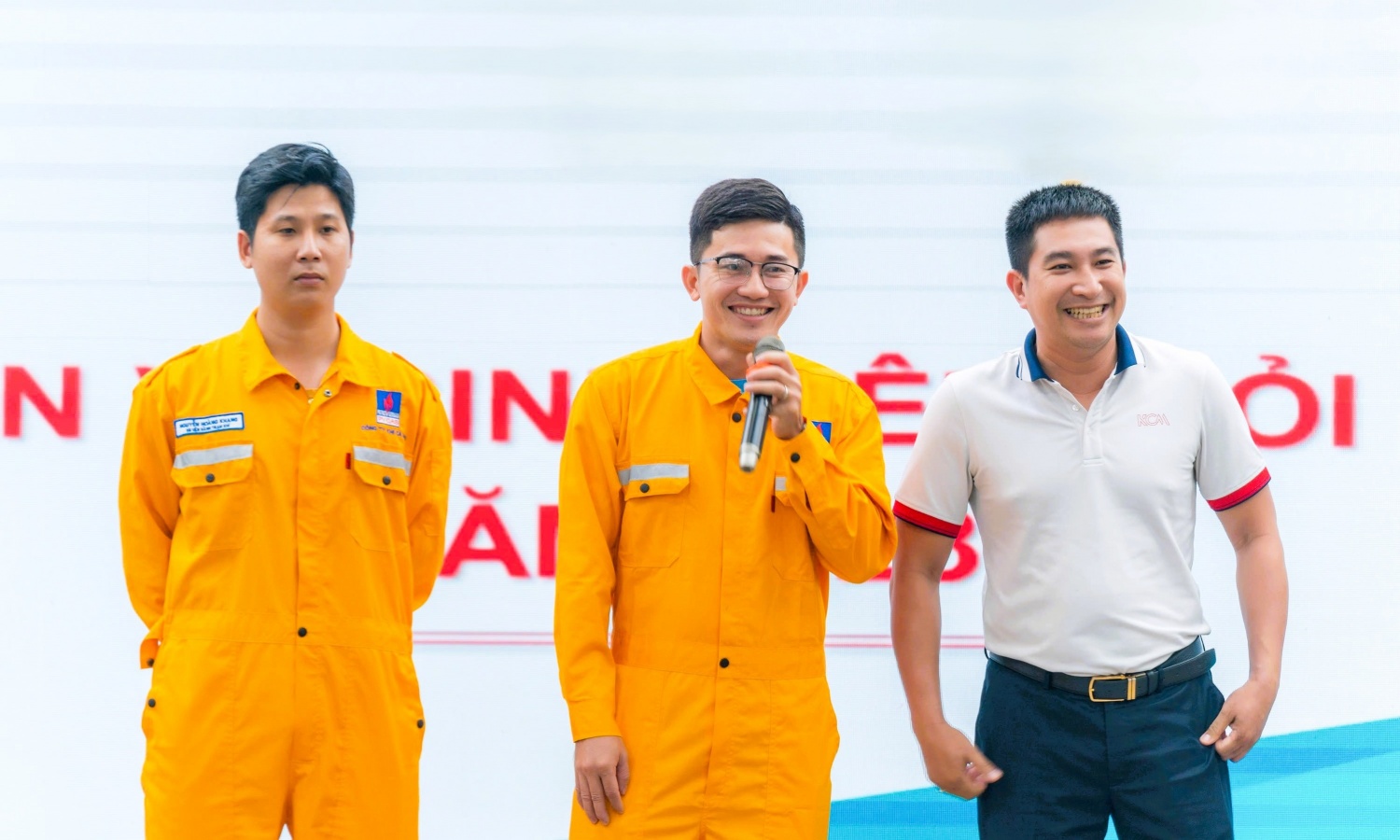 Kỹ sư Liêu Tài còn tích cực tham gia phong trào của Công đoàn và Đoàn thanh niên KTN