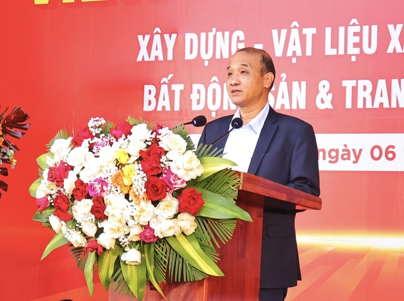 Ông Lê Quang Nam, Phó Chủ tịch UBND TP. Đà Nẵng phát biểu tại lễ khai mạc. Ảnh: Diễm Phúc