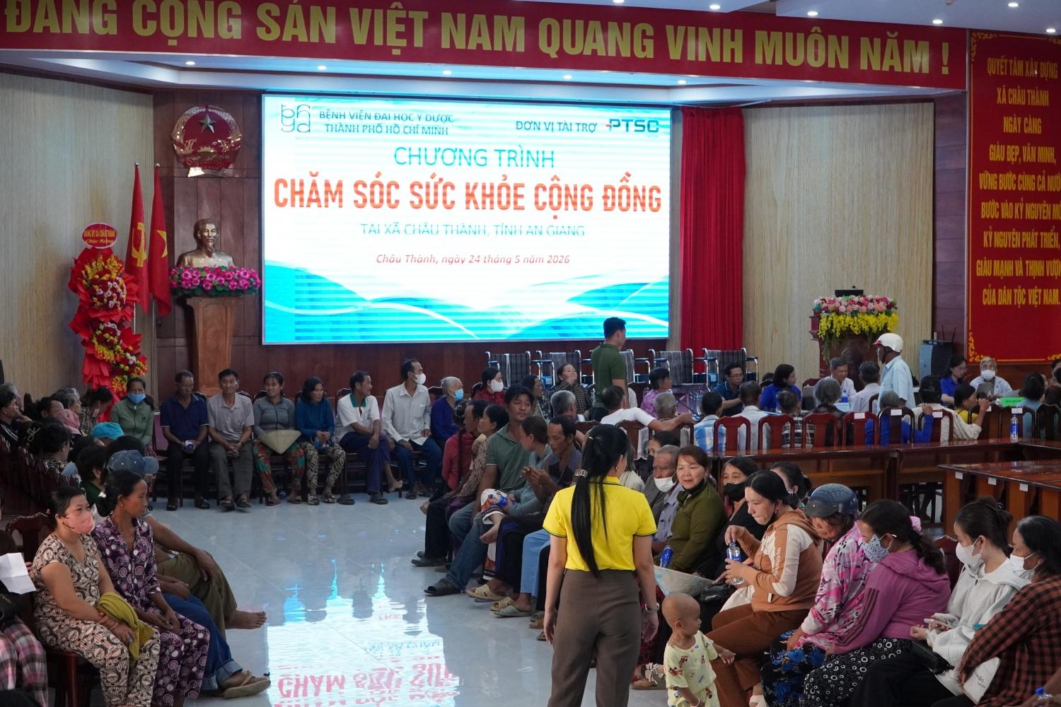 PTSC tiếp tục hành trình chăm sóc sức khỏe cộng đồng tại An Giang PTSC tiếp tục hành trình chăm sóc sức khỏe cộng đồng tại An Giang