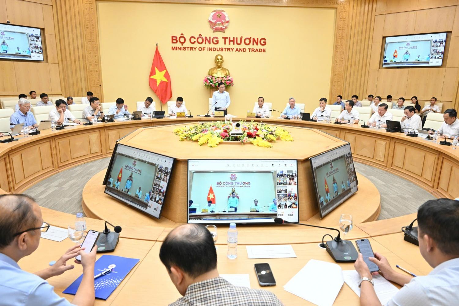 Dấu ấn từ sự đổi mới tư duy quản trị hệ thống điện Dấu ấn từ sự đổi mới tư duy quản trị hệ thống điện