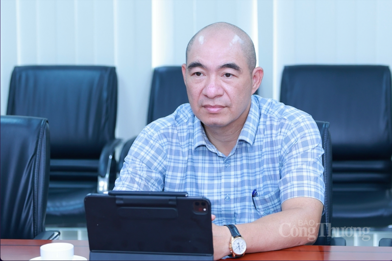 Ông Nguyễn Tiến Hùng - Tổng giám đốc POSTEF tại buổi làm việc. Ảnh: Quỳnh Trang