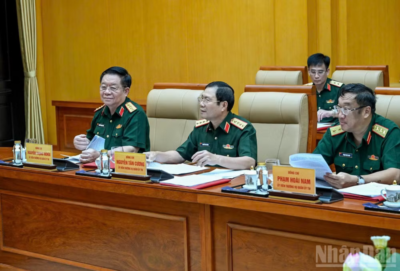Các đồng chí lãnh đạo Quân ủy Trung ương, Bộ Quốc phòng dự hội nghị. Ảnh: Duy Linh