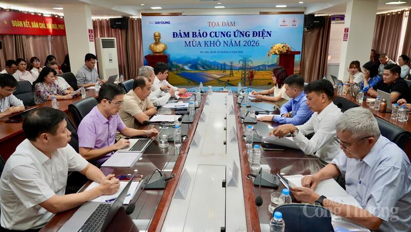 Toàn cảnh toạ đàm đảm bảo cung ứng điện mùa khô năm 2026 tại Báo Xây dựng chiều 10/6.