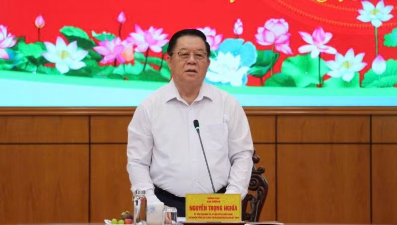 Đại tướng Nguyễn Trọng Nghĩa, Ủy viên Bộ Chính trị, Bí thư Trung ương Đảng, Chủ nhiệm Tổng cục Chính trị Quân đội nhân dân Việt Nam phát biểu chỉ đạo.