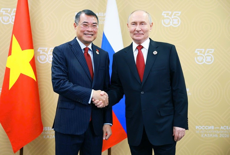 Thủ tướng Chính phủ Lê Minh Hưng và Tổng thống Nga Vladimir Putin - Ảnh: VGP Thủ tướng Chính phủ Lê Minh Hưng và Tổng thống Nga Vladimir Putin - Ảnh: VGP