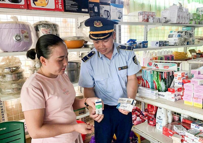 Đặc biệt xử lý nghiêm những trường hợp buôn bán hàng giả, hàng nhái. Ảnh: Quốc Anh