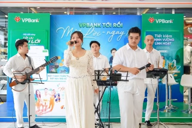 VPBank 'cập bến' Ninh Kiều: Tiên phong đưa tài chính số hòa cùng nhịp sống Tây Đô ảnh 2 VPBank 'cập bến' Ninh Kiều: Tiên phong đưa tài chính số hòa cùng nhịp sống Tây Đô ảnh 2