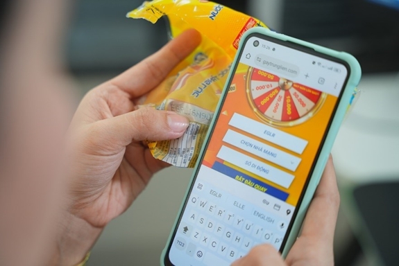 Nữ công nhân Đồng Nai bất ngờ trúng 100 triệu đồng nhờ uống Number 1