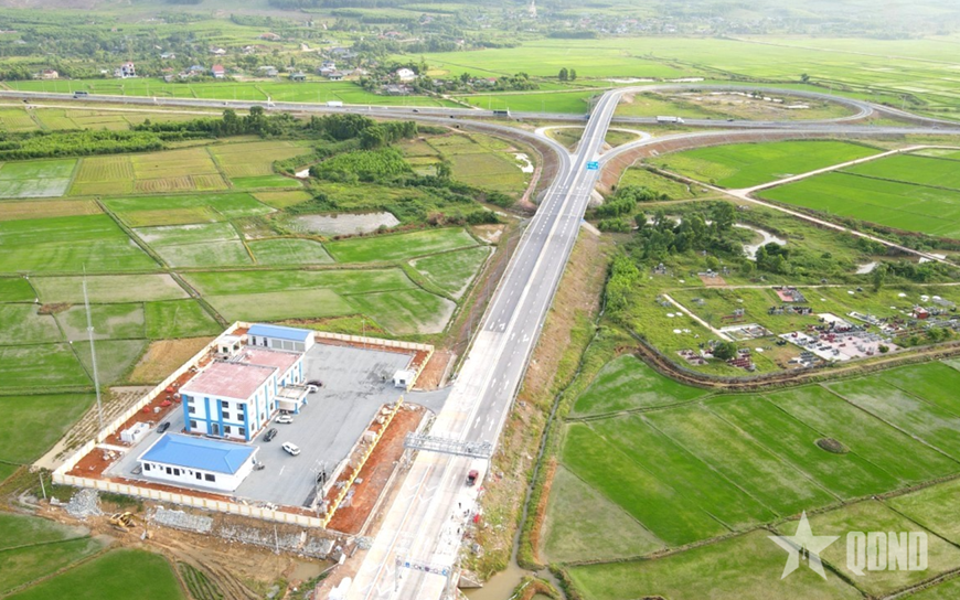Tăng tốc giải ngân, tạo động lực cho tăng trưởng