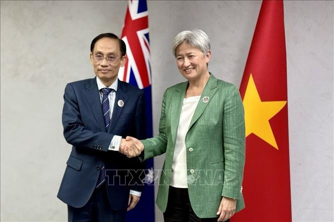 Bộ trưởng Ngoại giao Lê Hoài Trung gặp Bộ trưởng Ngoại giao Australia Penny Wong. Ảnh: TTXVN. Bộ trưởng Ngoại giao Lê Hoài Trung gặp Bộ trưởng Ngoại giao Australia Penny Wong. Ảnh: TTXVN.